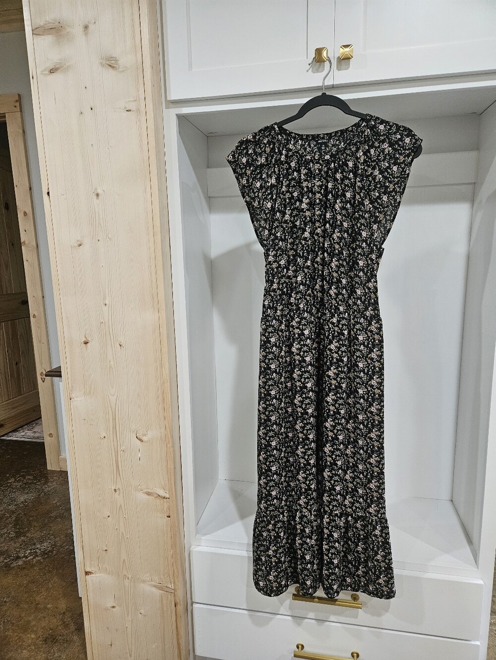 J.Crew Mercantile Suze L Tall. Floral Cap-Sleeve Black Midi Dress